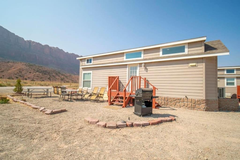Redrock Moab Tiny House W Large Loft Site 8 Villa Luaran gambar