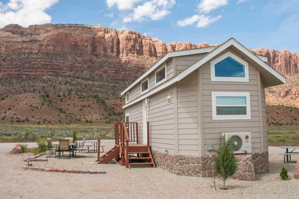 Redrock Moab Tiny House W Large Loft Site 8 Villa Luaran gambar