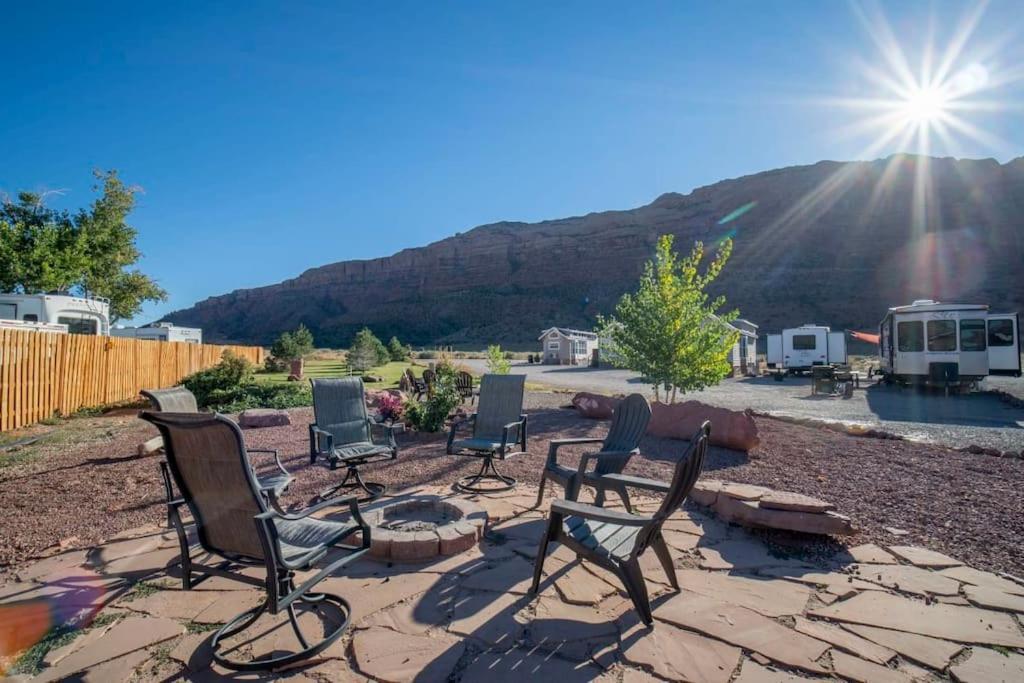 Redrock Moab Tiny House W Large Loft Site 8 Villa Luaran gambar